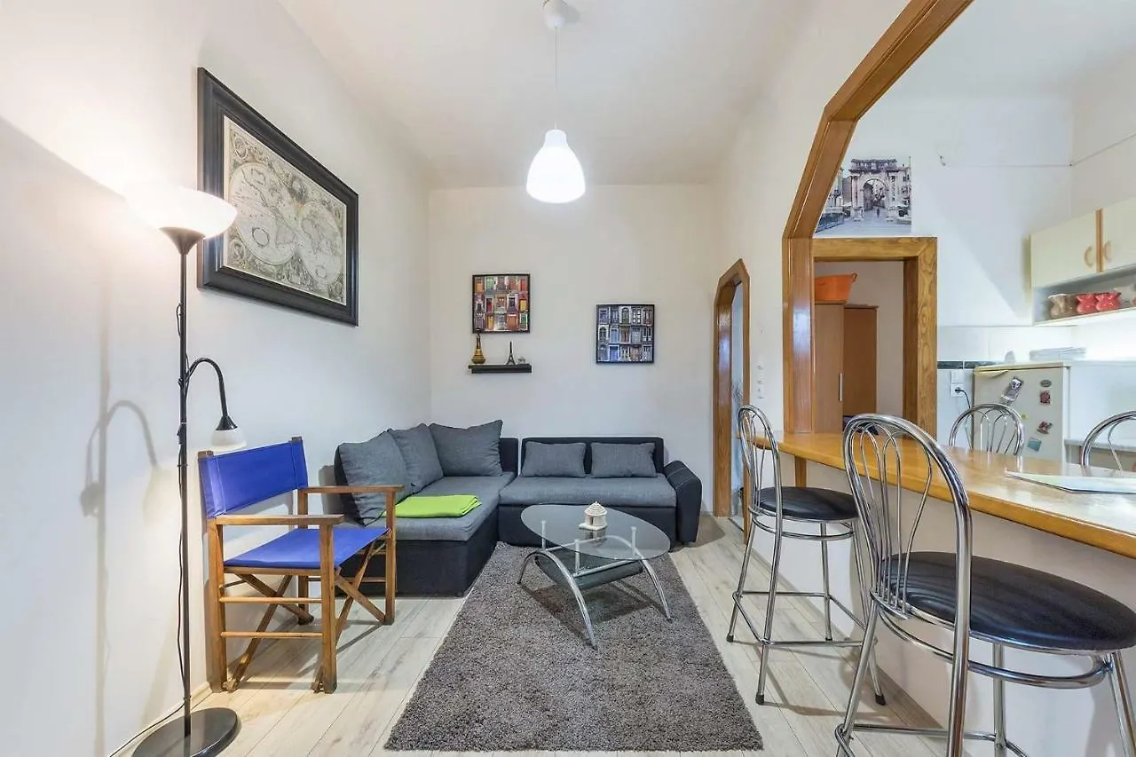 Apartment Nicol بولا 0*,